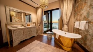 CR The Hive Luxurious Bathroom