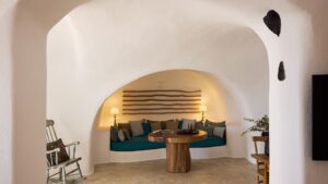 GR Iconic Cave Suite Lounge Area